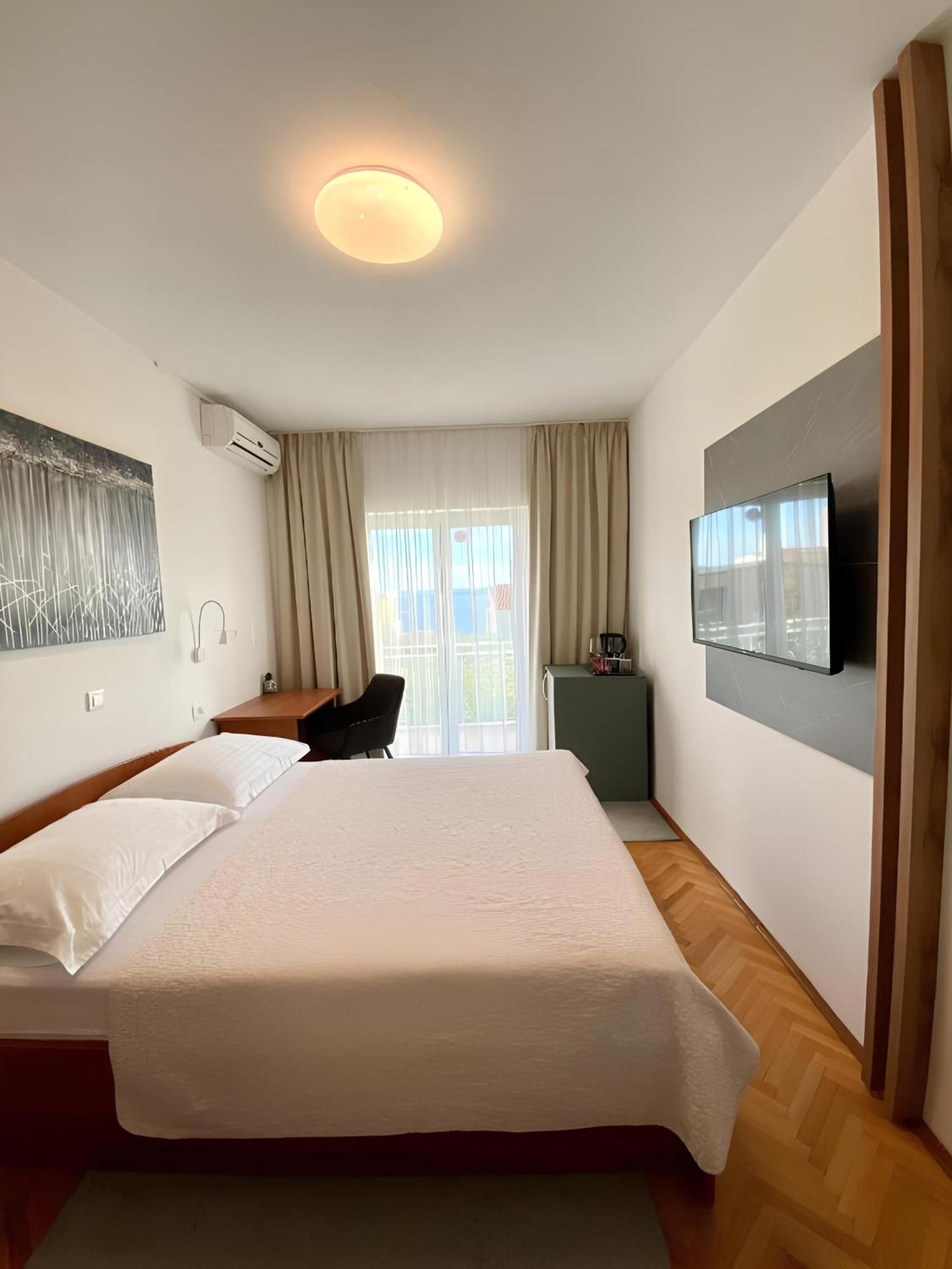 Accommodation Ventus Baska Voda Exterior photo